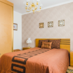svg+xml,%3Csvg%20xmlns%3D%22http%3A%2F%2Fwww.w3 MORADIA PRAIA DA MADALENA