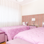 svg+xml,%3Csvg%20xmlns%3D%22http%3A%2F%2Fwww.w3 MORADIA PRAIA DA MADALENA